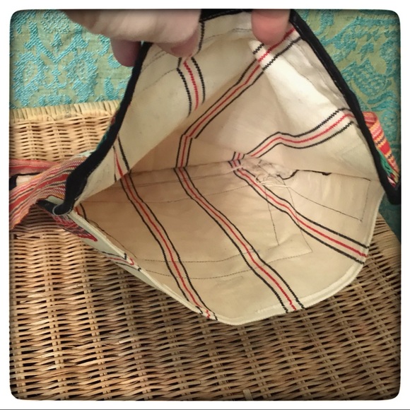 Ethnic Boho colorful shoulder bag, embroidered 🌸 - Picture 5 of 6